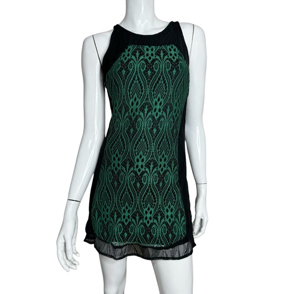 Kas New York Dresses & Skirts - KAS New York Lace Sleeveless Black and Green Shift Mini Dress